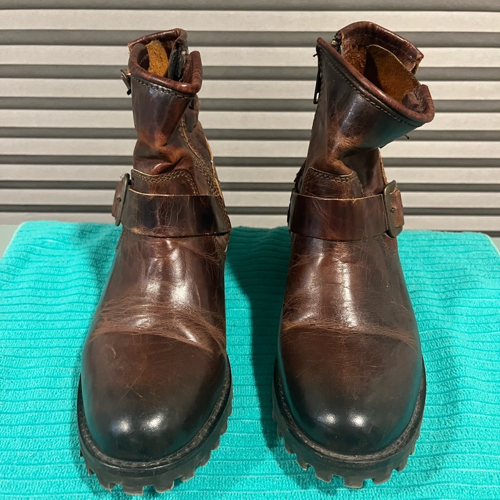 Freebird size 6 cognac